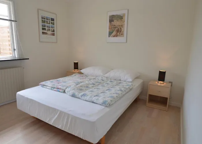 Three-bedroom In Feriehus *
