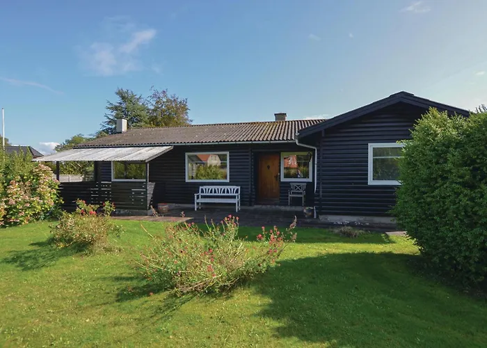 Feriehus Three-bedroom In